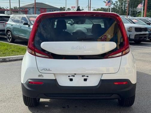 2022 Kia Soul LX