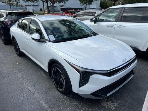 2025 Kia K4 EX