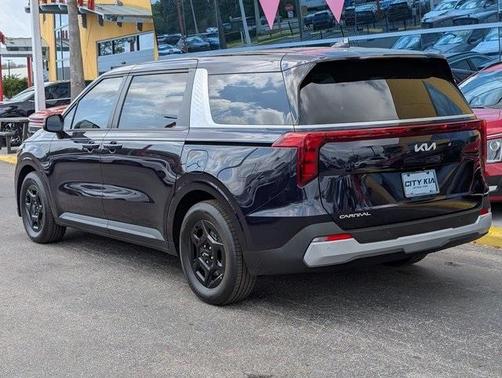 2025 Kia Carnival LXS