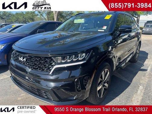 Black 2023 Kia Sorento S