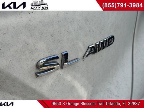 White 2018 Nissan Murano SL