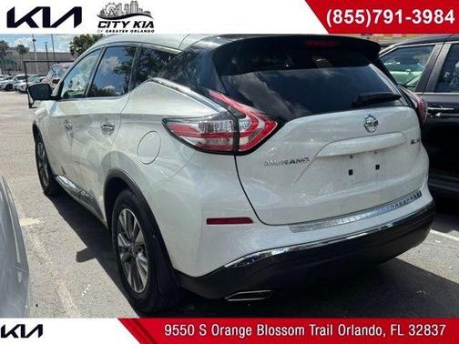 White 2018 Nissan Murano SL