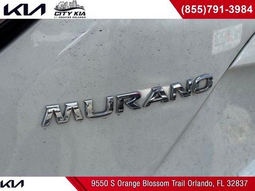 White 2018 Nissan Murano SL