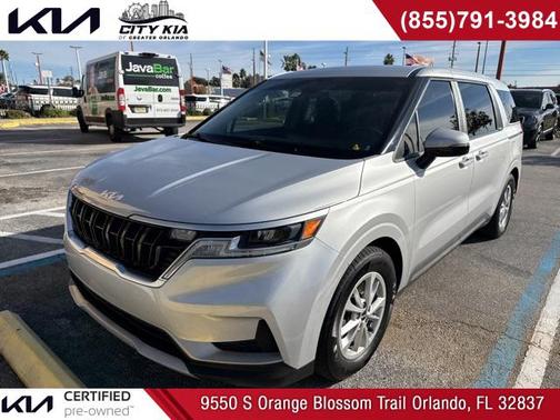 2022 Kia Carnival LX