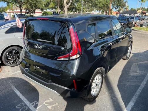2024 Kia Soul LX