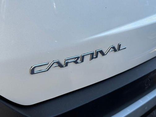 2025 Kia Carnival Hybrid EX