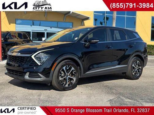 Black 2024 Kia Sportage EX