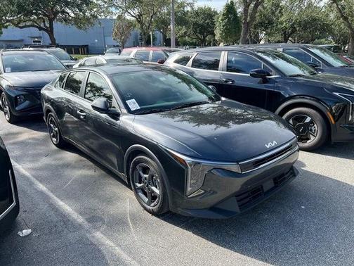 2025 Kia K4 