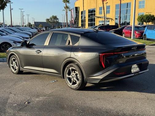 2025 Kia K4