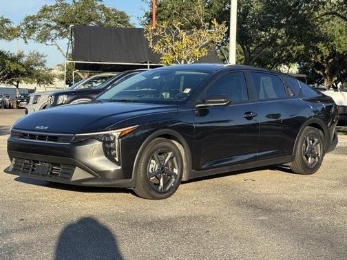 2025 Kia K4