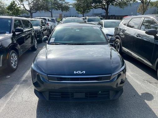 2025 Kia K4 