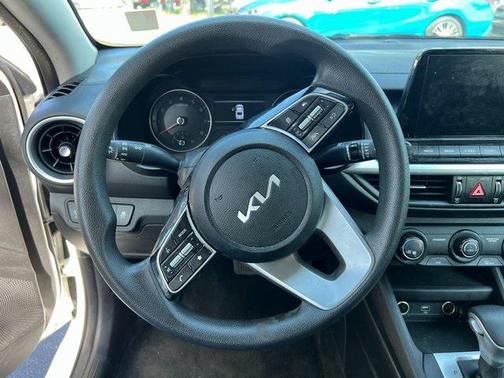 2023 Kia Forte LX