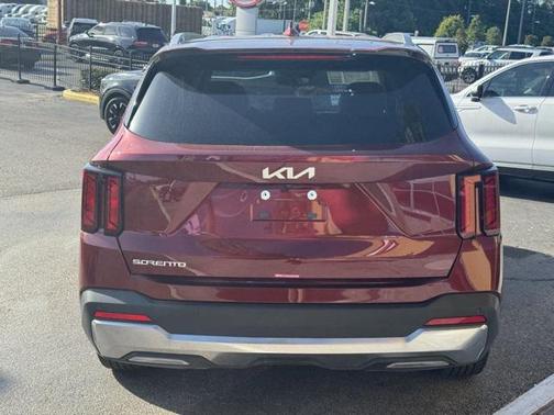 2025 Kia Sorento S
