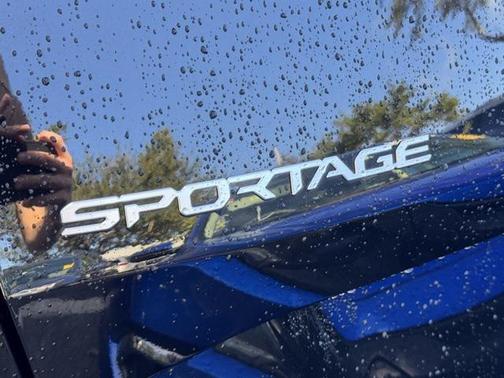 2024 Kia Sportage SX