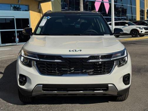 White 2026 Kia Seltos S
