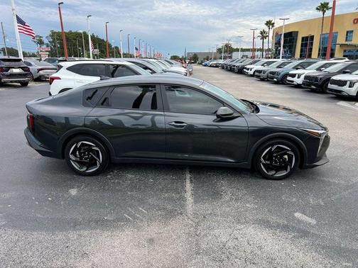 2025 Kia K4 EX