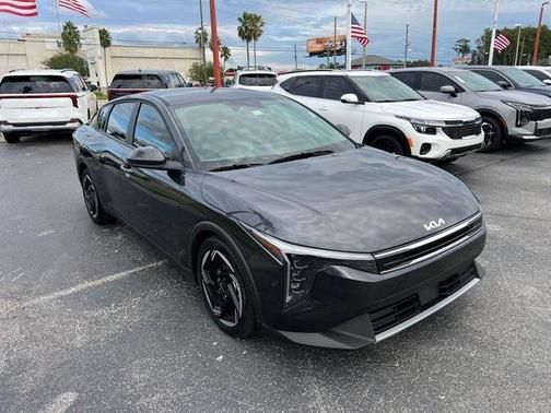 2025 Kia K4 EX