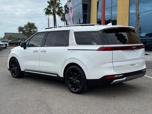 2024 Kia Carnival SX Prestige