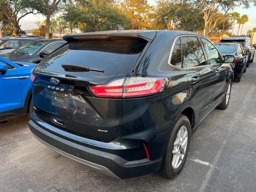 2022 Ford Edge SEL