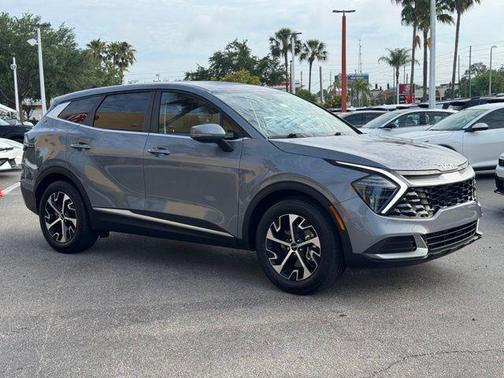 Silver 2024 Kia Sportage EX