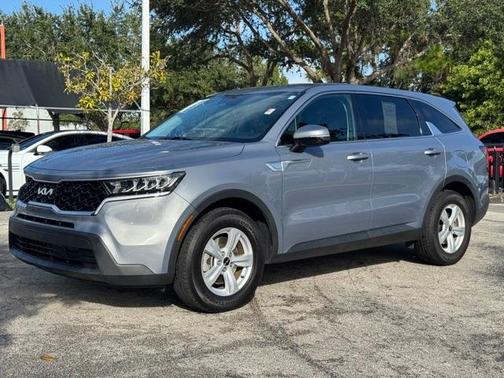 2023 Kia Sorento LX