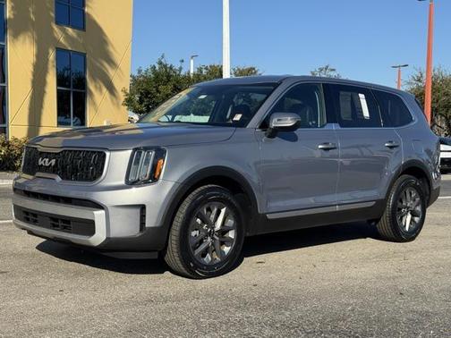 2024 Kia Telluride LX