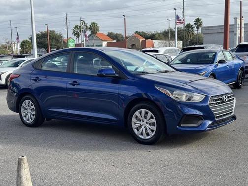 2022 Hyundai Accent SE