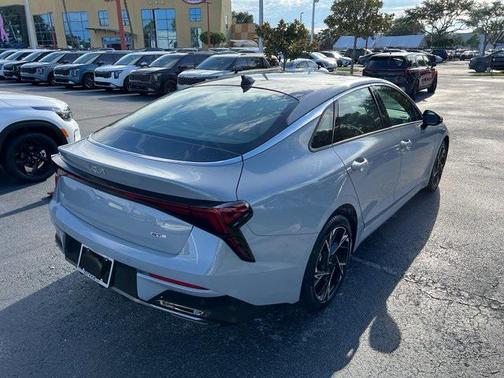 2025 Kia K5 GT-Line