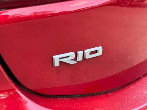 2022 Kia Rio S