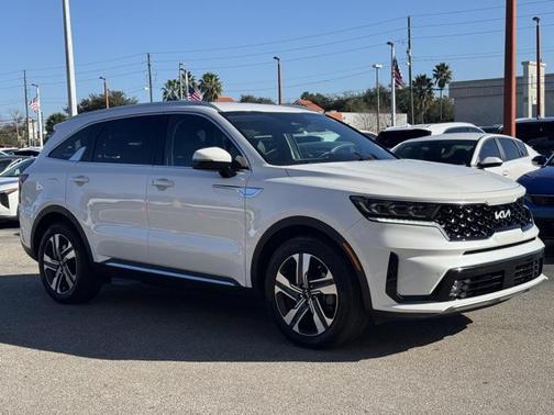 2022 Kia Sorento Plug-In Hybrid SX