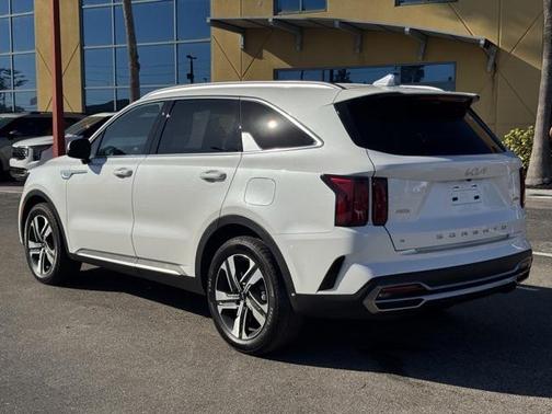 2022 Kia Sorento Plug-In Hybrid SX