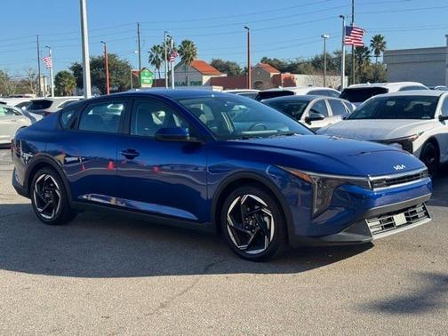 2025 Kia K4 EX
