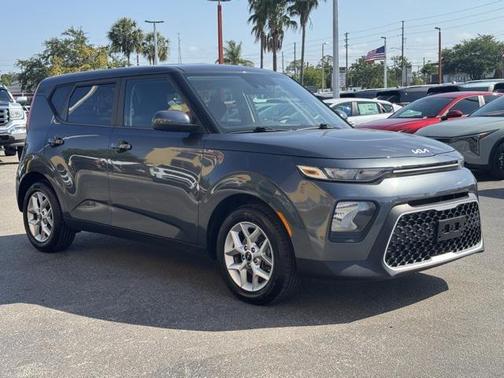 2022 Kia Soul LX
