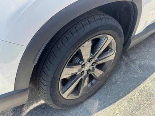 White 2025 Honda Pilot Sport