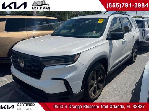 White 2025 Honda Pilot Sport