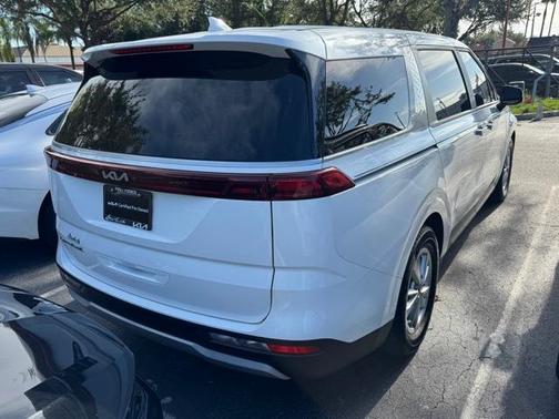 2022 Kia Carnival LXS