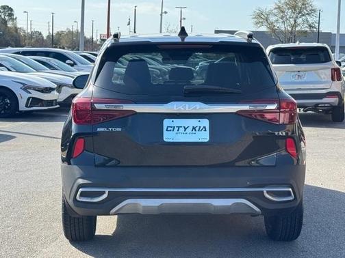 2023 Kia Seltos S