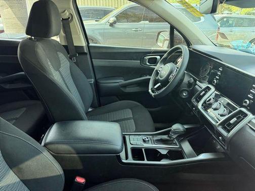 Ebony Black 2023 Kia Sorento LX