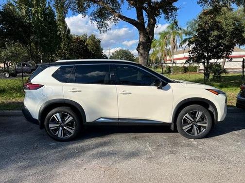 2021 Nissan Rogue SL