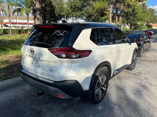 2021 Nissan Rogue SL