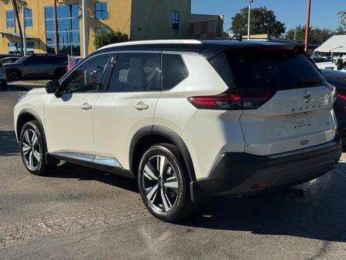 2021 Nissan Rogue SL