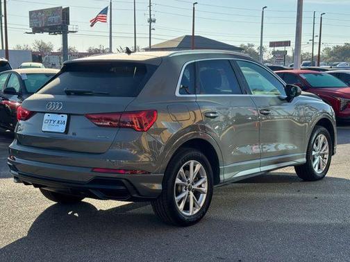 2021 Audi Q3 45 S line Premium