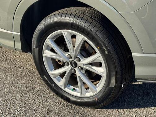 2021 Audi Q3 45 S line Premium