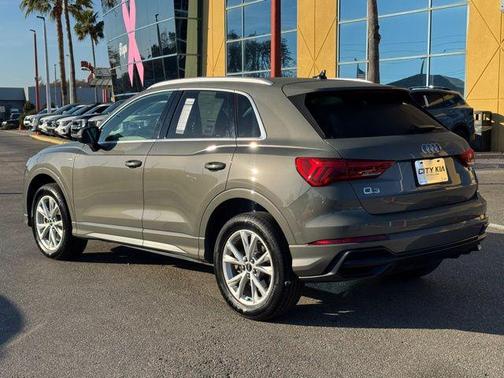 2021 Audi Q3 45 S line Premium