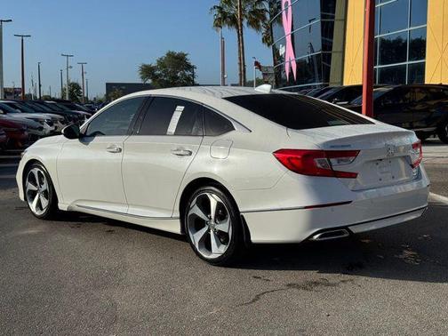 2019 Honda Accord Touring 2.0T