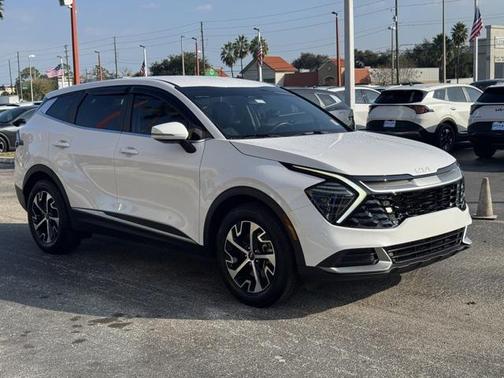 2024 Kia Sportage EX