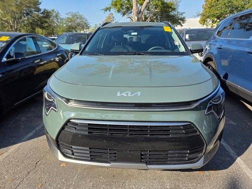 2023 Kia Niro EX Touring