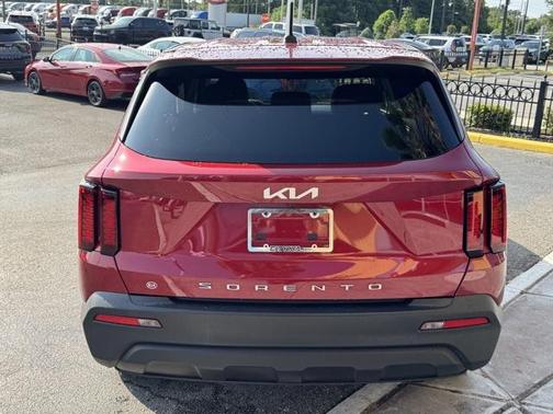 2022 Kia Sorento LX