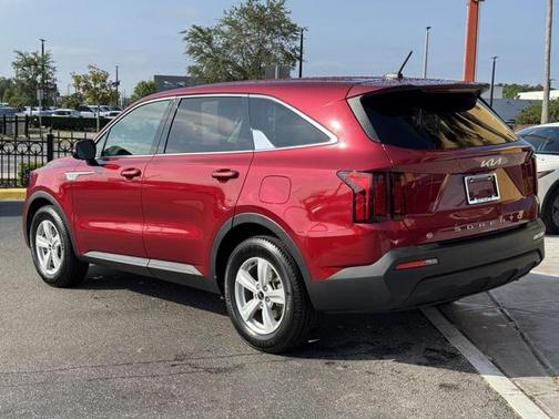 2022 Kia Sorento LX