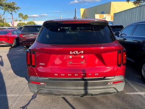2022 Kia Sorento LX